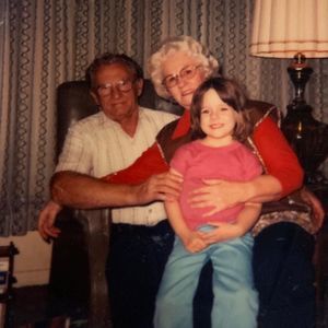 Meet your Posher, Carrie